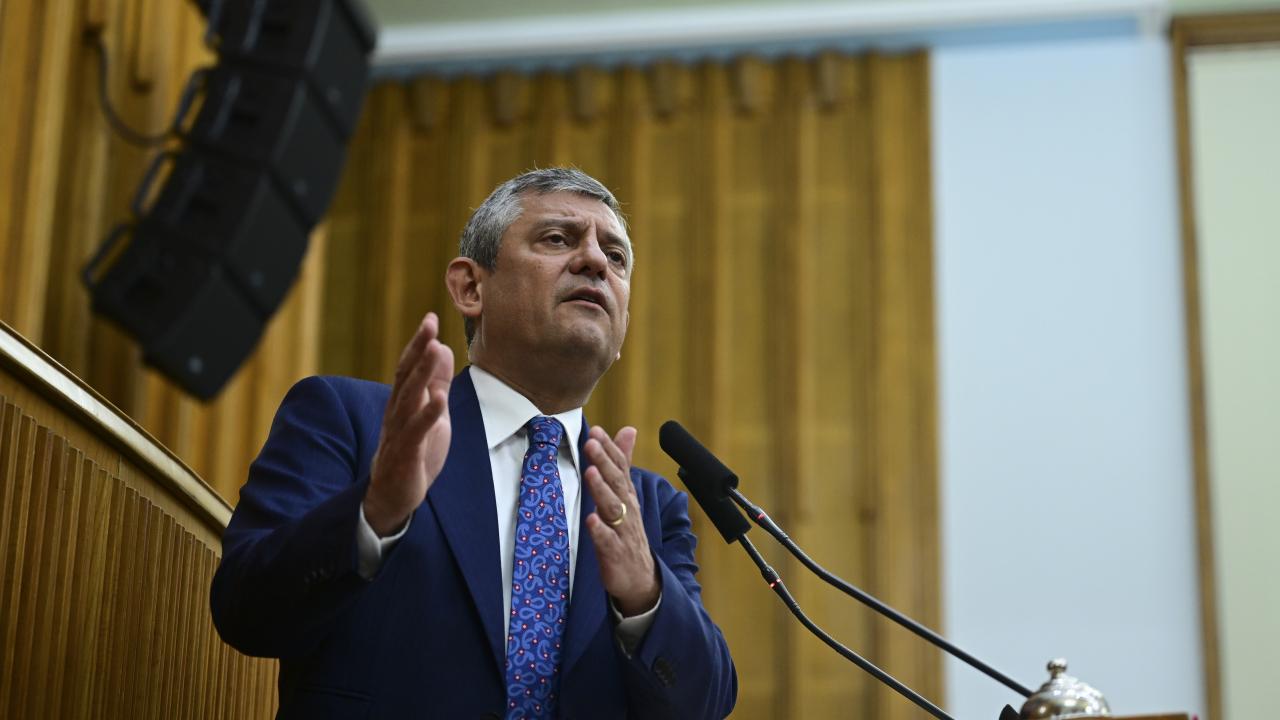 Chpde ozgur ozeli korkutan tablo en az 25 vekil evet oyu verecek YVqnn4ii